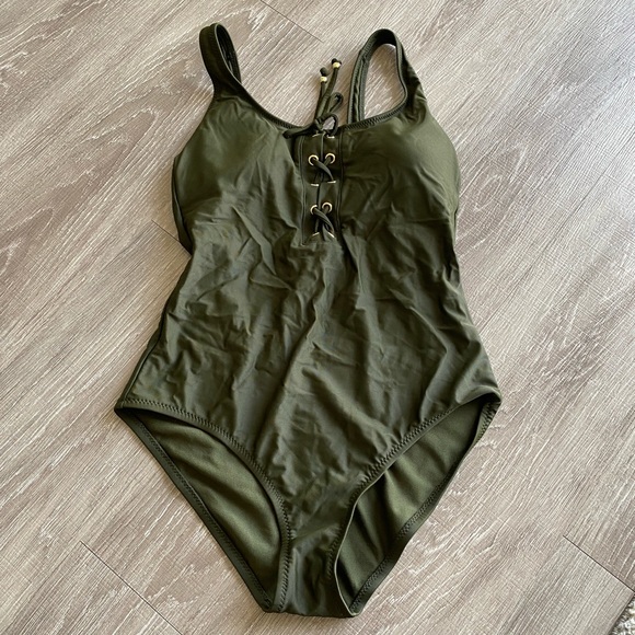 Bathing Suit - Picture 1 of 4